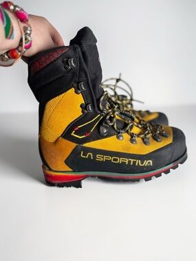 La Sportiva Nepal Mountaineering Boots EU 40 Italy